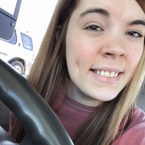 Meet your Posher, Lynzy